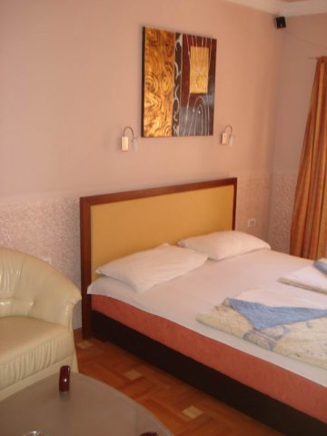 apartman sutomore 2-06